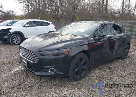 2013 Ford Fusion Se z USA, uszkodzony, nr VIN 3FA6P0HRXDR106332